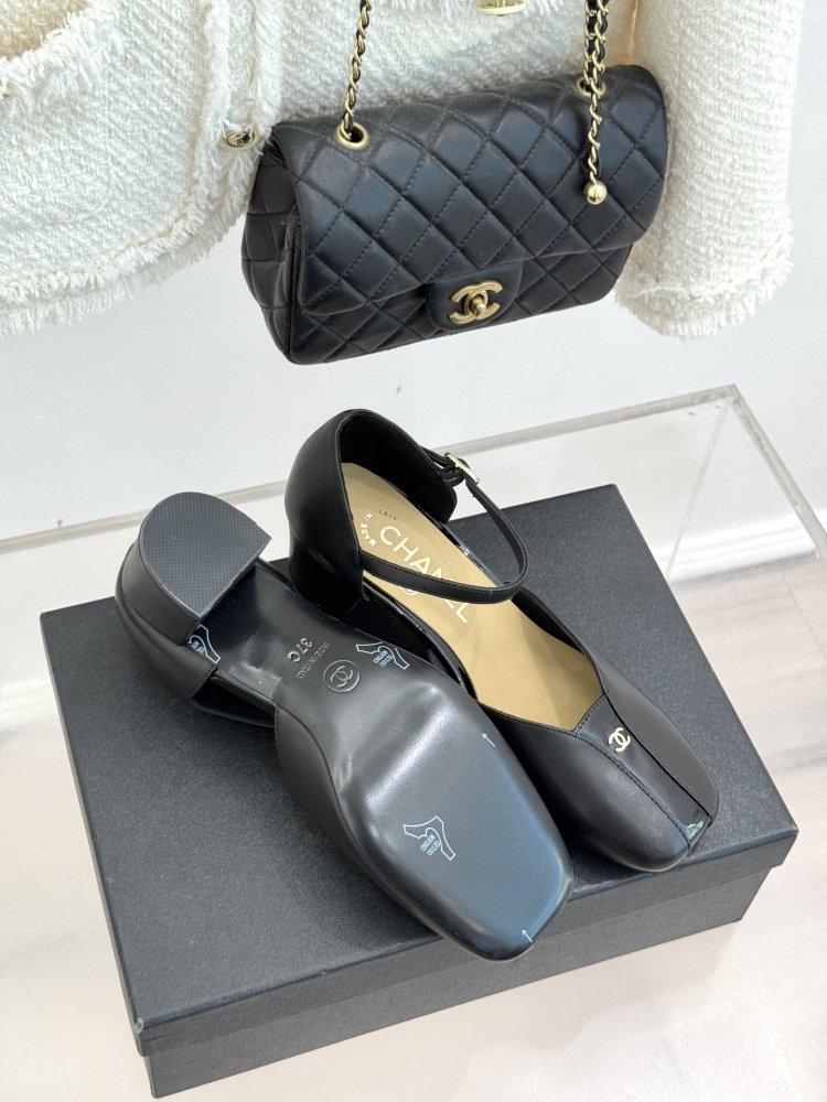 Туфлі жіночі фото 9