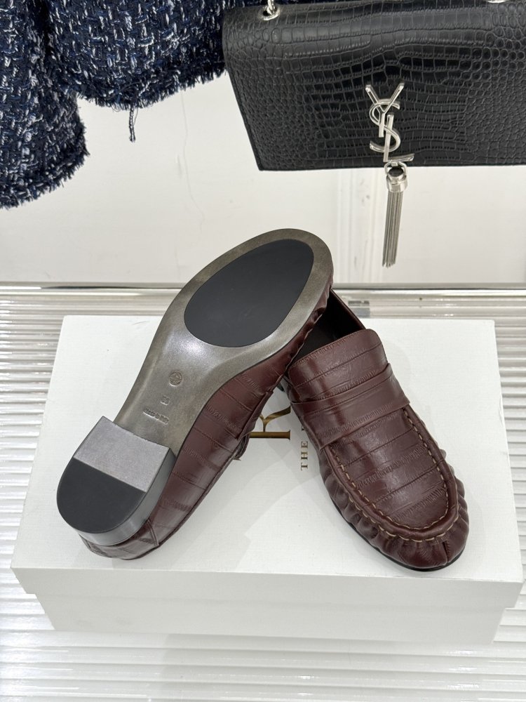 Туфли женские фото 9