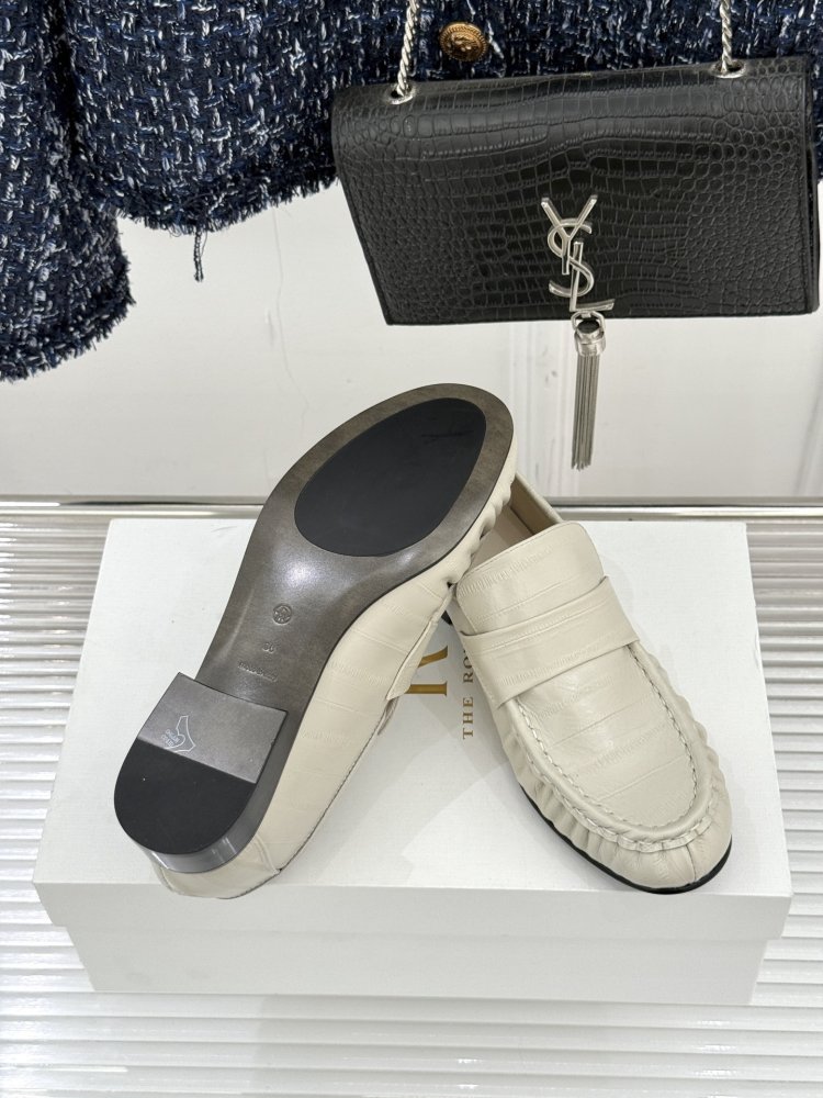 Туфли женские фото 9