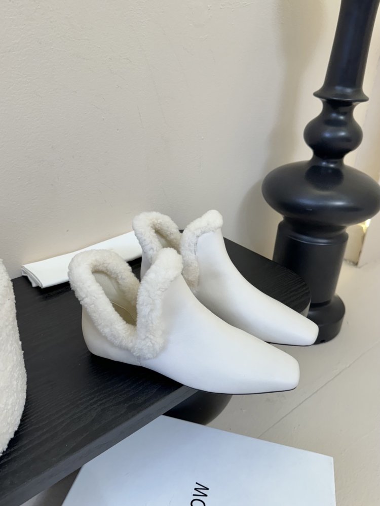 Shoes winter on fur women's фото 2