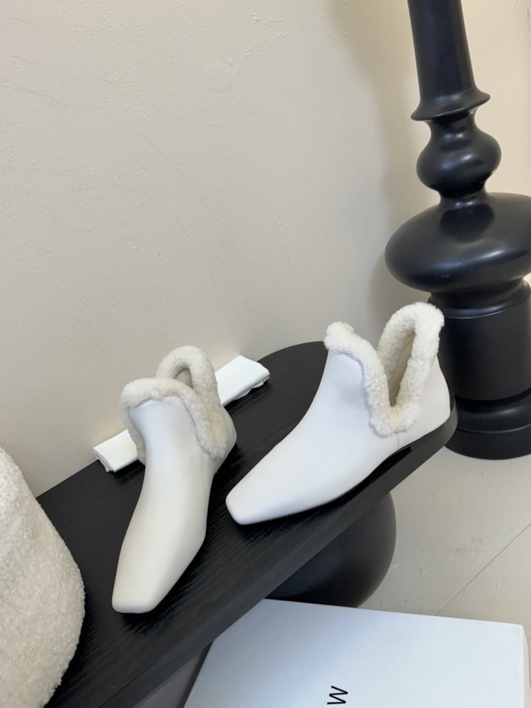 Shoes winter on fur women's фото 3