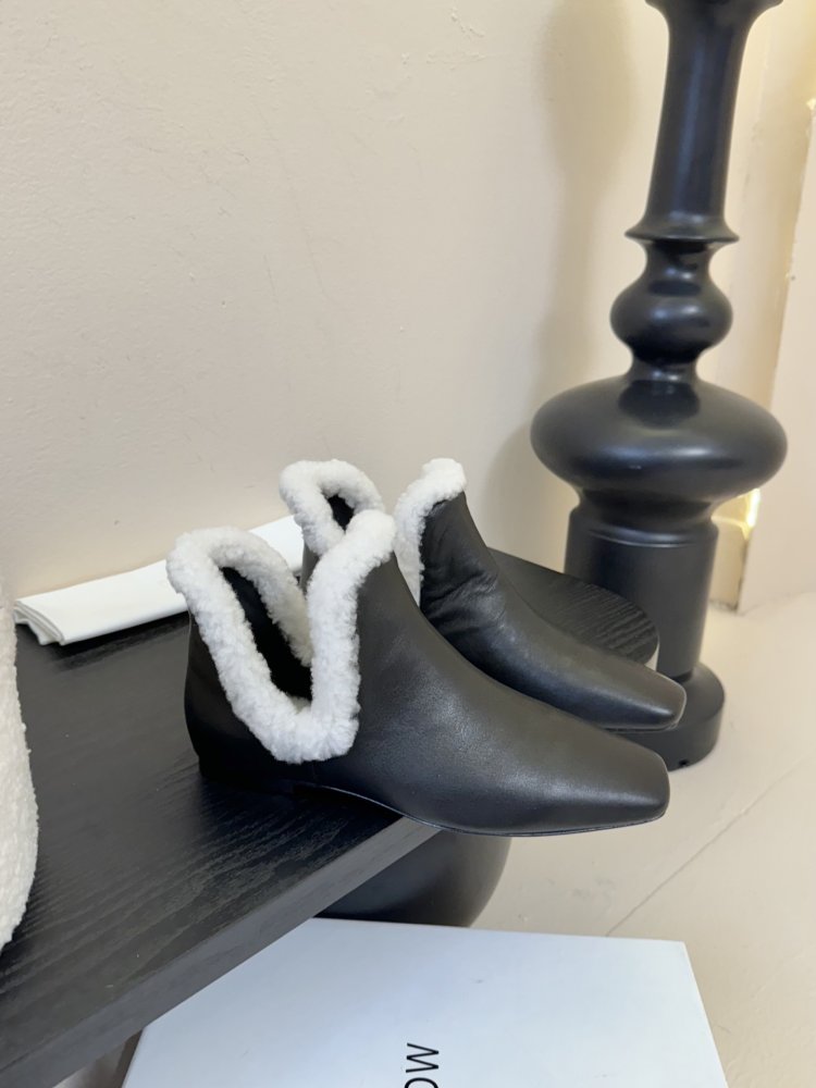 Shoes winter on fur women's фото 3