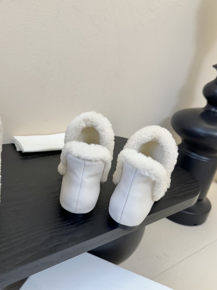 Shoes winter on fur women's фото 6