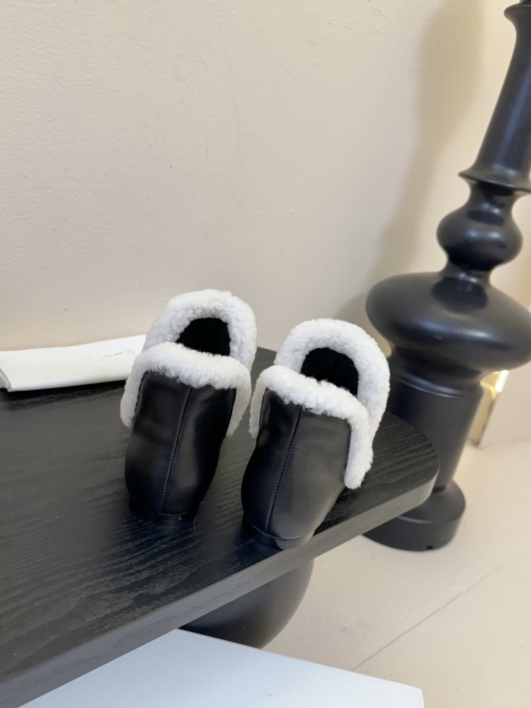 Shoes winter on fur women's фото 7