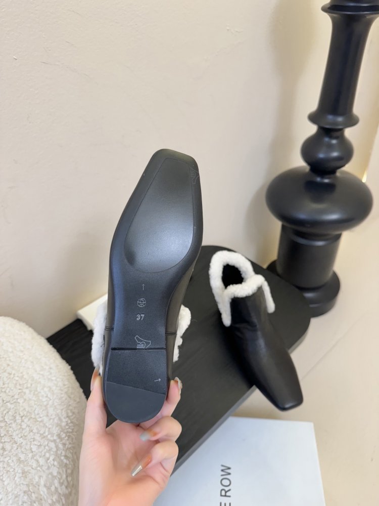 Shoes winter on fur women's фото 9