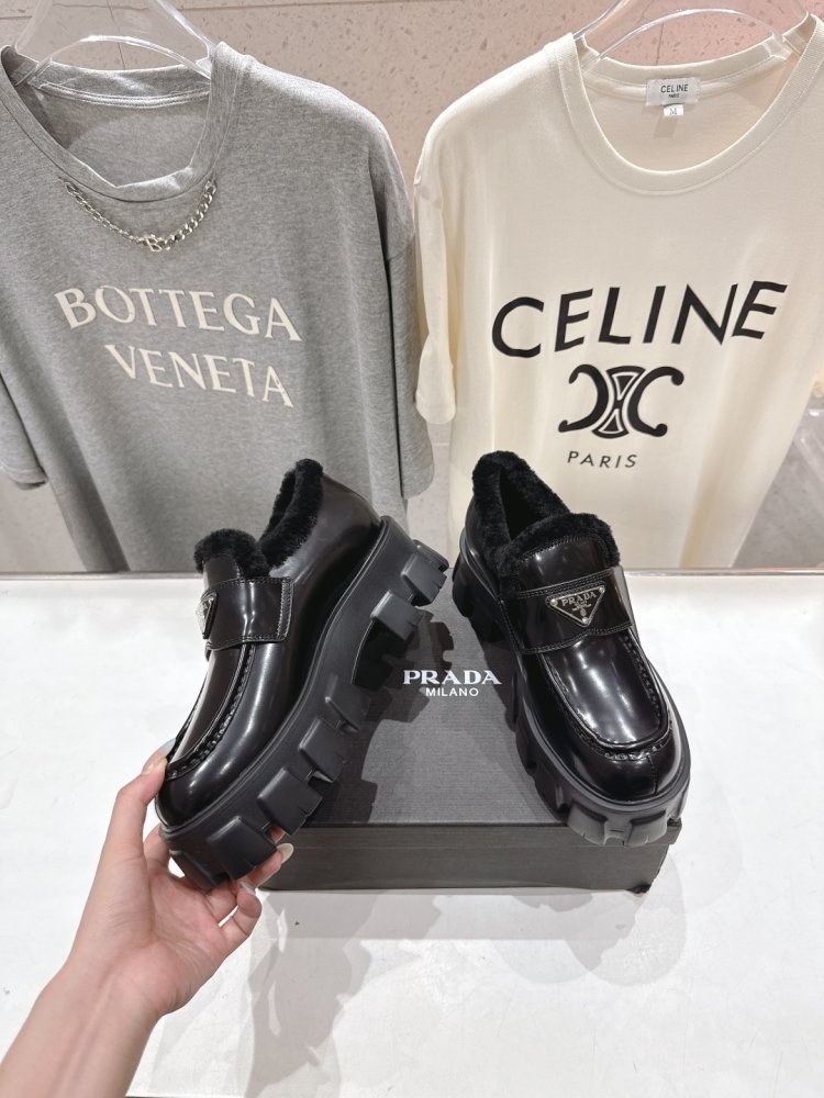 Туфлі зимові жіночі на хутрі фото 3