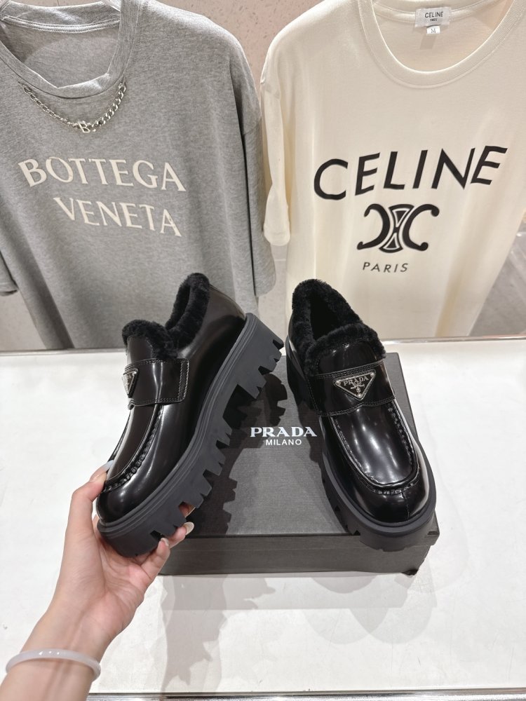 Туфли зимние женские на меху фото 3