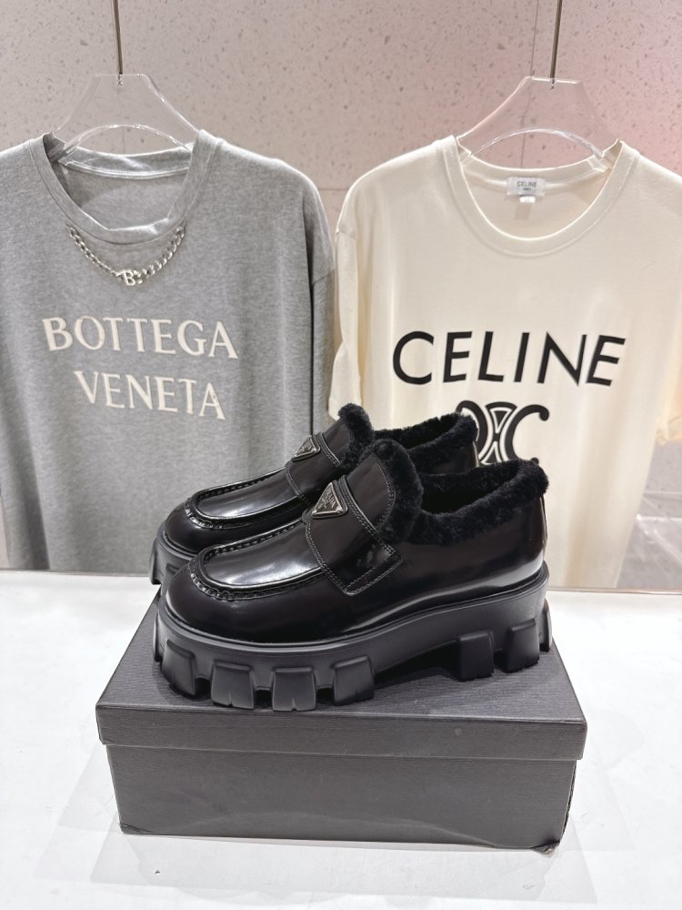 Туфлі зимові жіночі на хутрі фото 4