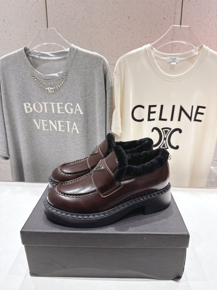 Туфли зимние женские на меху фото 4