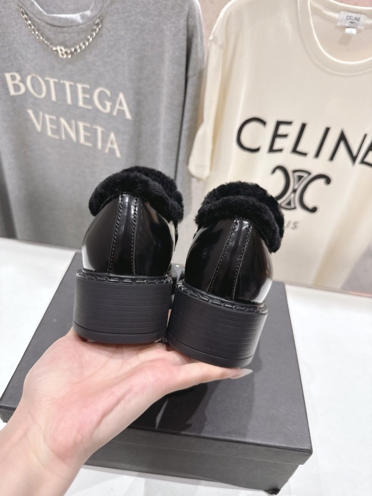 Туфли зимние женские на меху фото 8