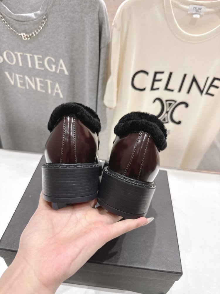 Туфли зимние женские на меху фото 8