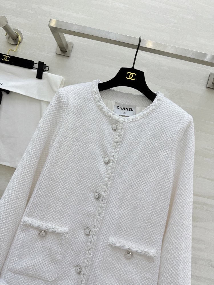 Твидовый белый женский пиджак фото 2