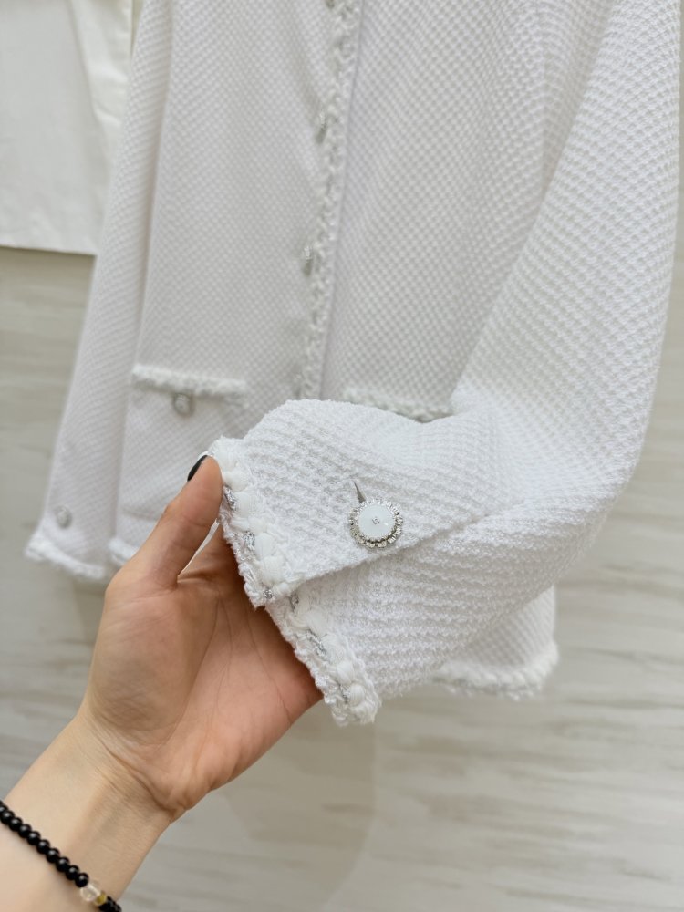 Твидовый белый женский пиджак фото 3