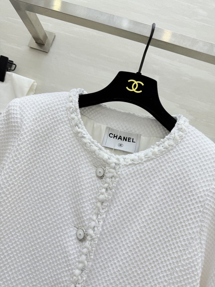 Твидовый белый женский пиджак фото 4