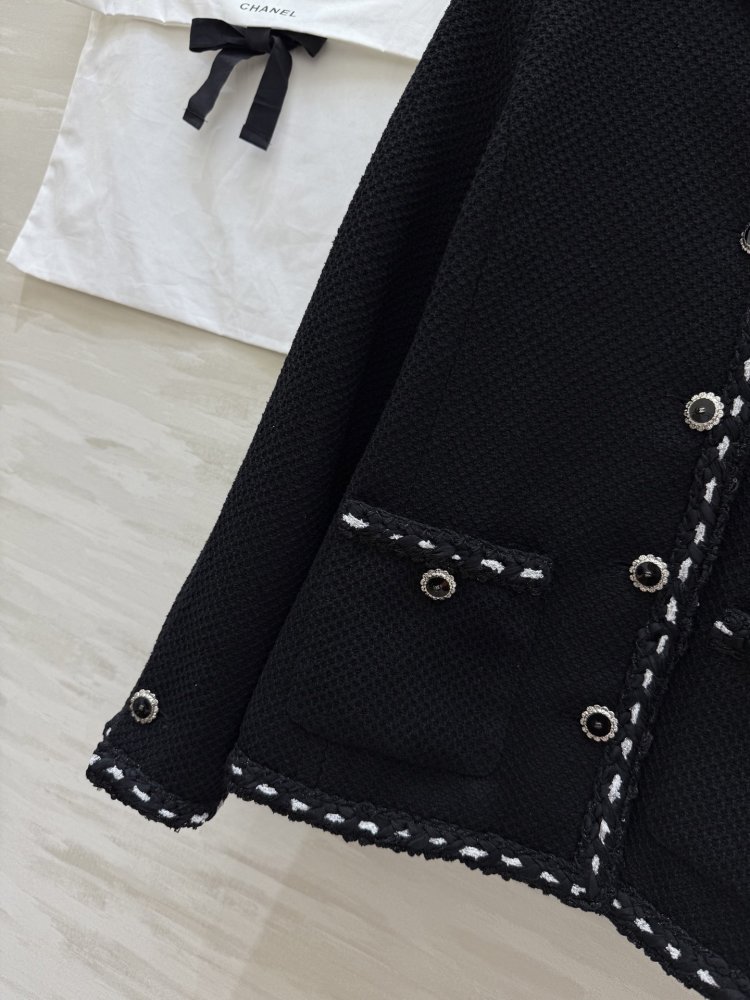 Твідовий чорний жіночий піджак фото 4