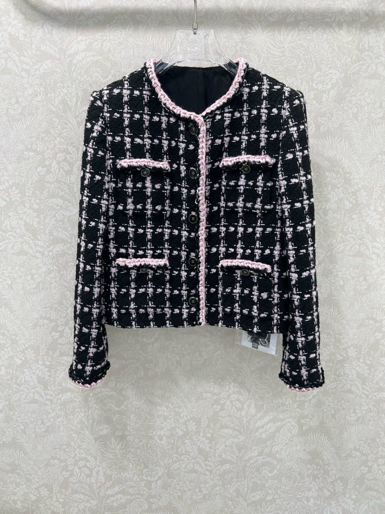 Твидовый пиджак с шелковой подкладкой