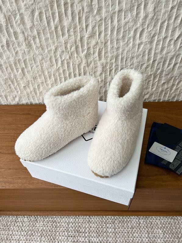 Ugg boots fur фото 3
