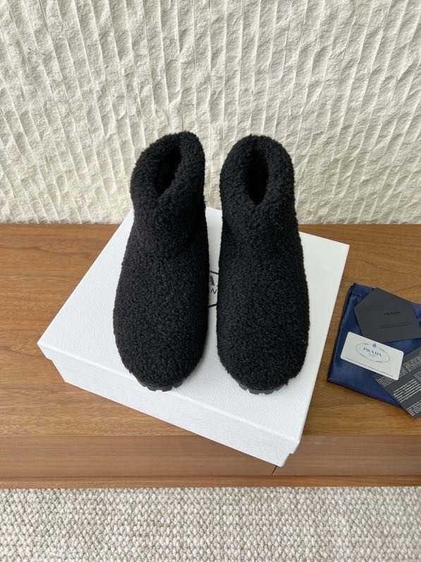 Ugg boots fur фото 5