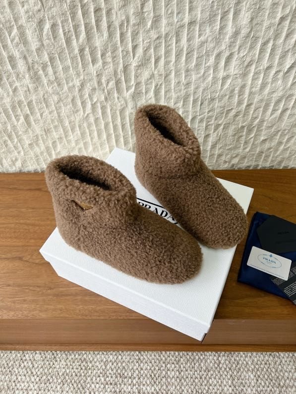 Ugg boots fur фото 5