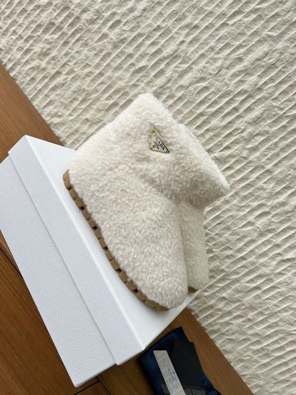 Ugg boots fur фото 5