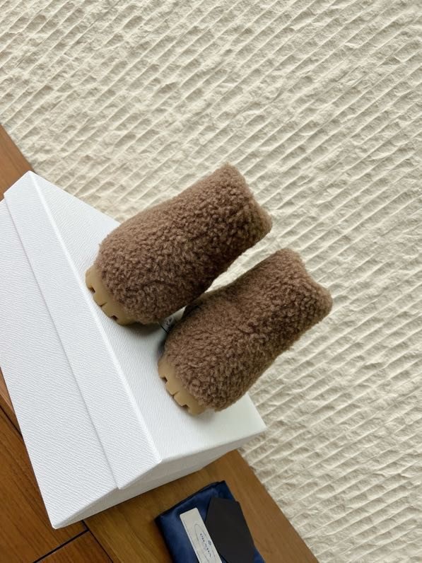 Ugg boots fur фото 6