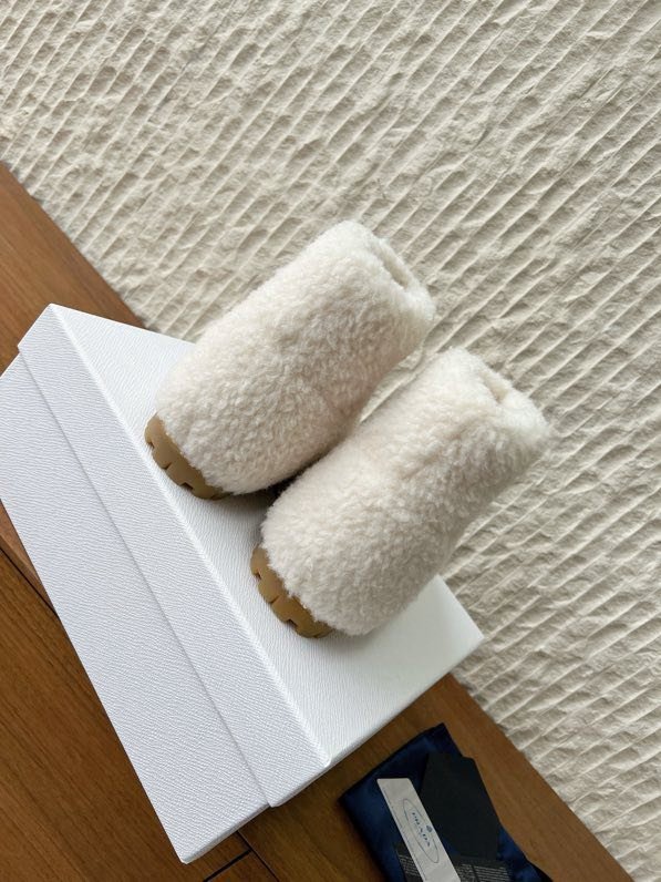 Ugg boots fur фото 6