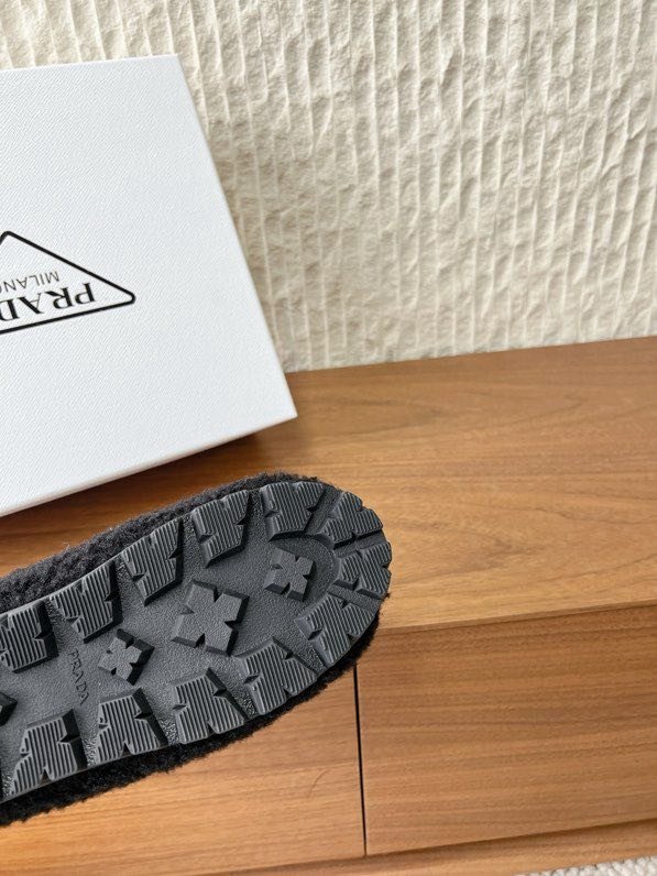 Ugg boots fur фото 7