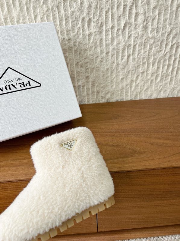 Ugg boots fur фото 7