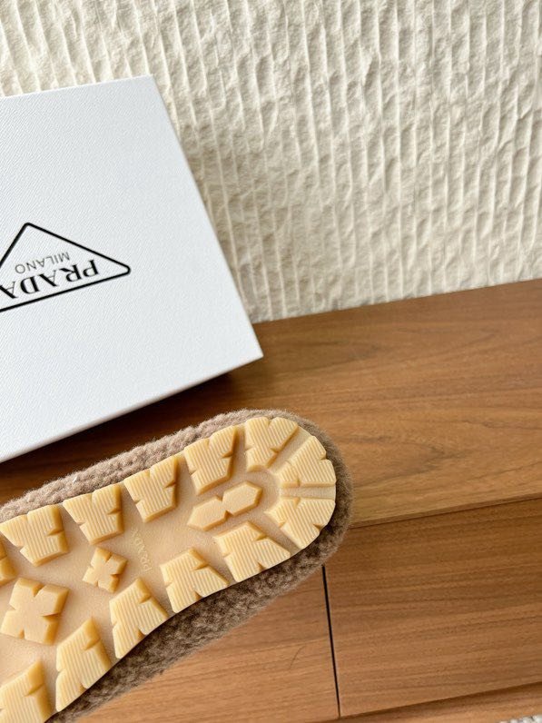 Ugg boots fur фото 8