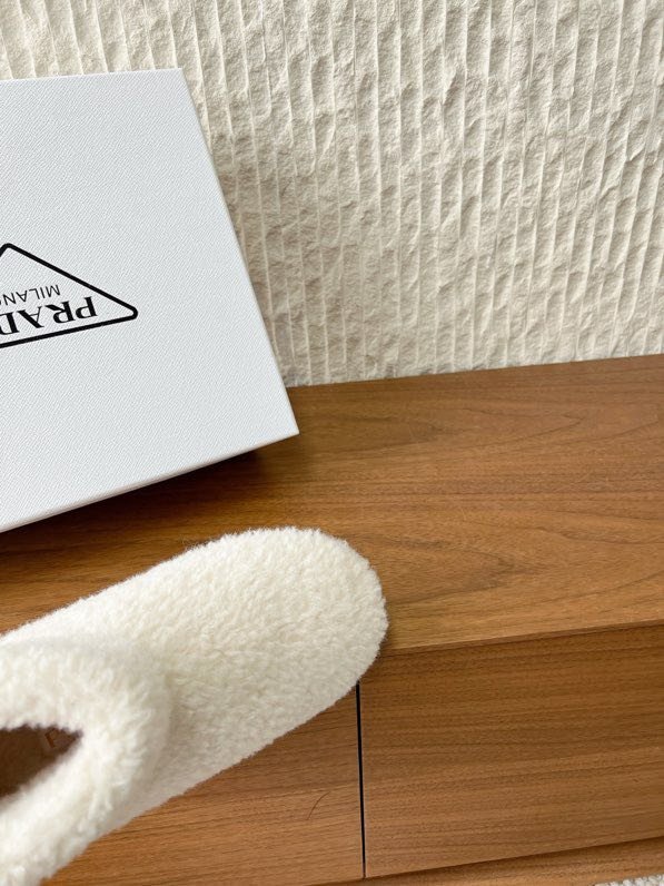 Ugg boots fur фото 8