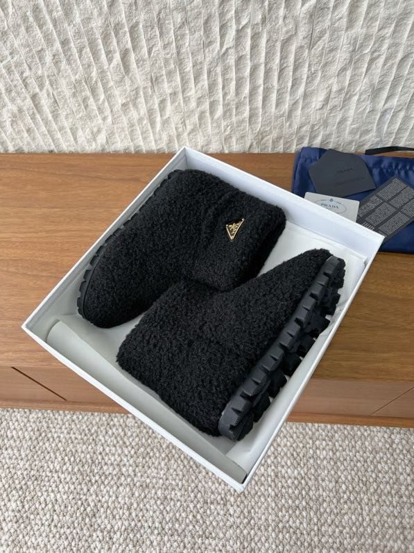 Ugg boots fur фото 9