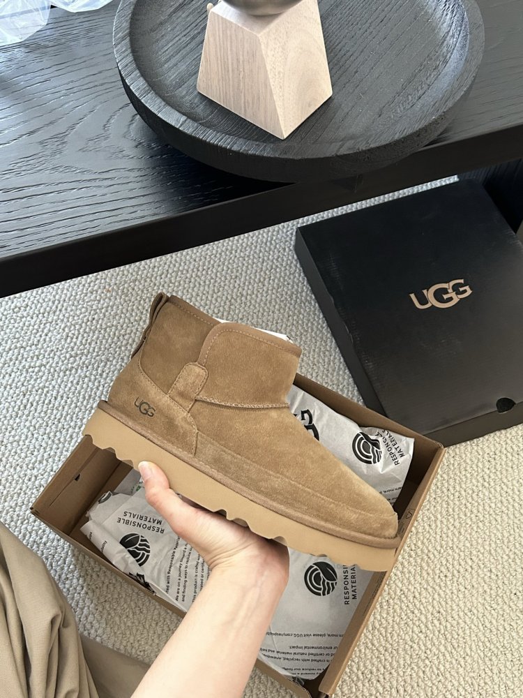 Уггі чоловічі фото 2