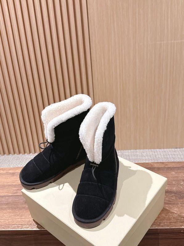 Ugg boots women's