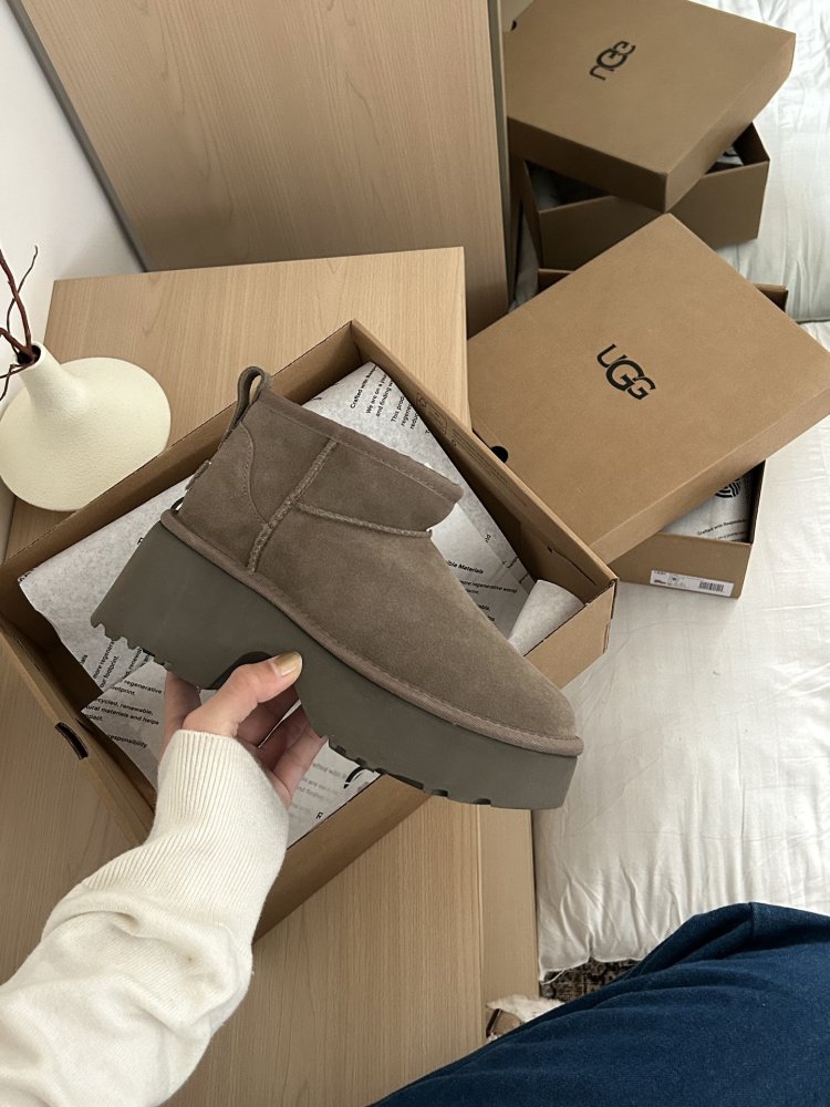 Ugg boots women's