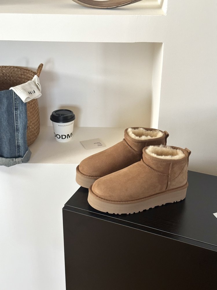 Ugg boots women's