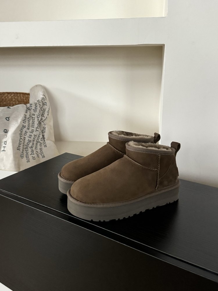 Уггі жіночі