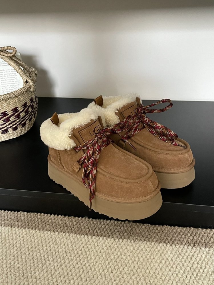 Уггі жіночі