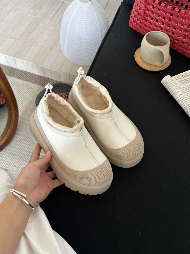 Уггі жіночі