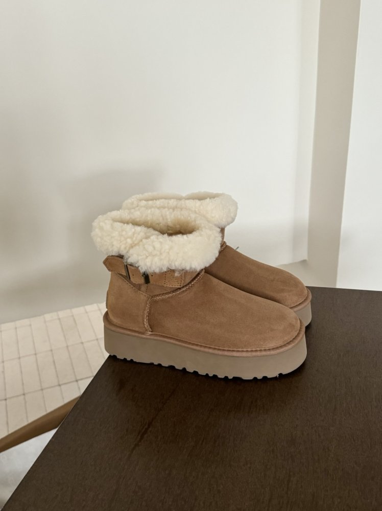 Уггі жіночі