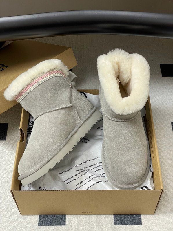 Ugg boots women's