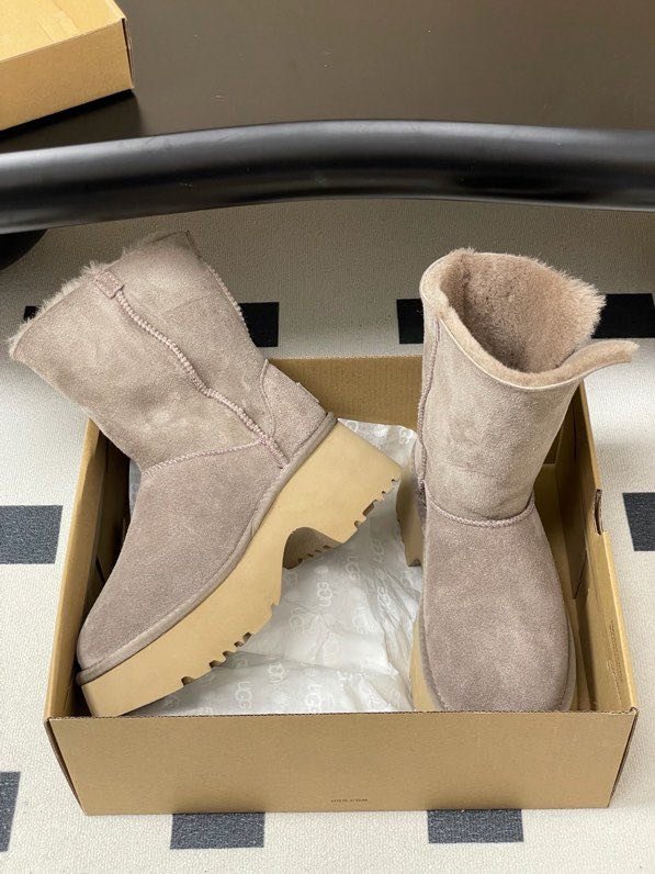 Ugg boots women's