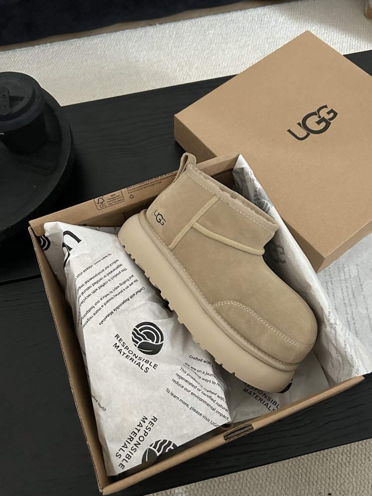 Ugg boots women's