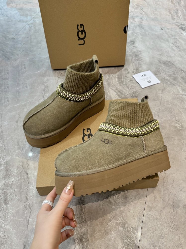 Уггі жіночі