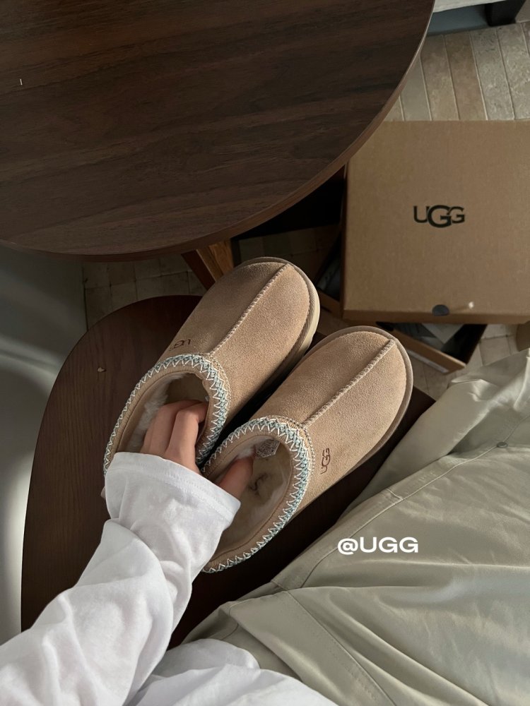 Ugg boots women's