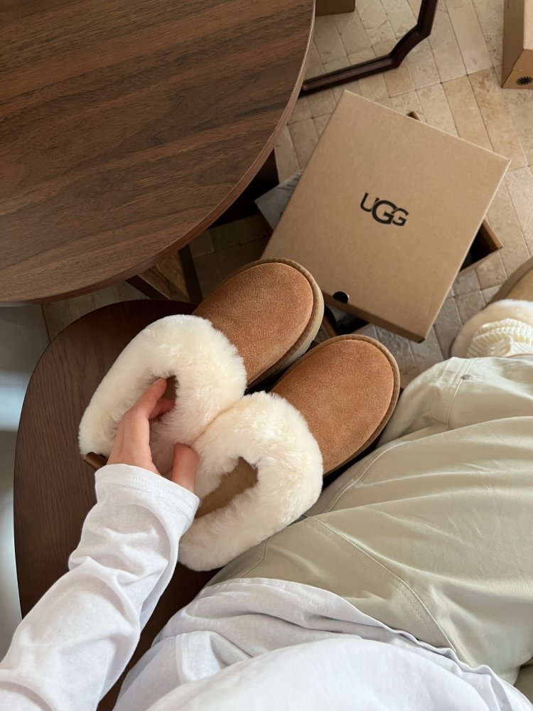 Уггі жіночі