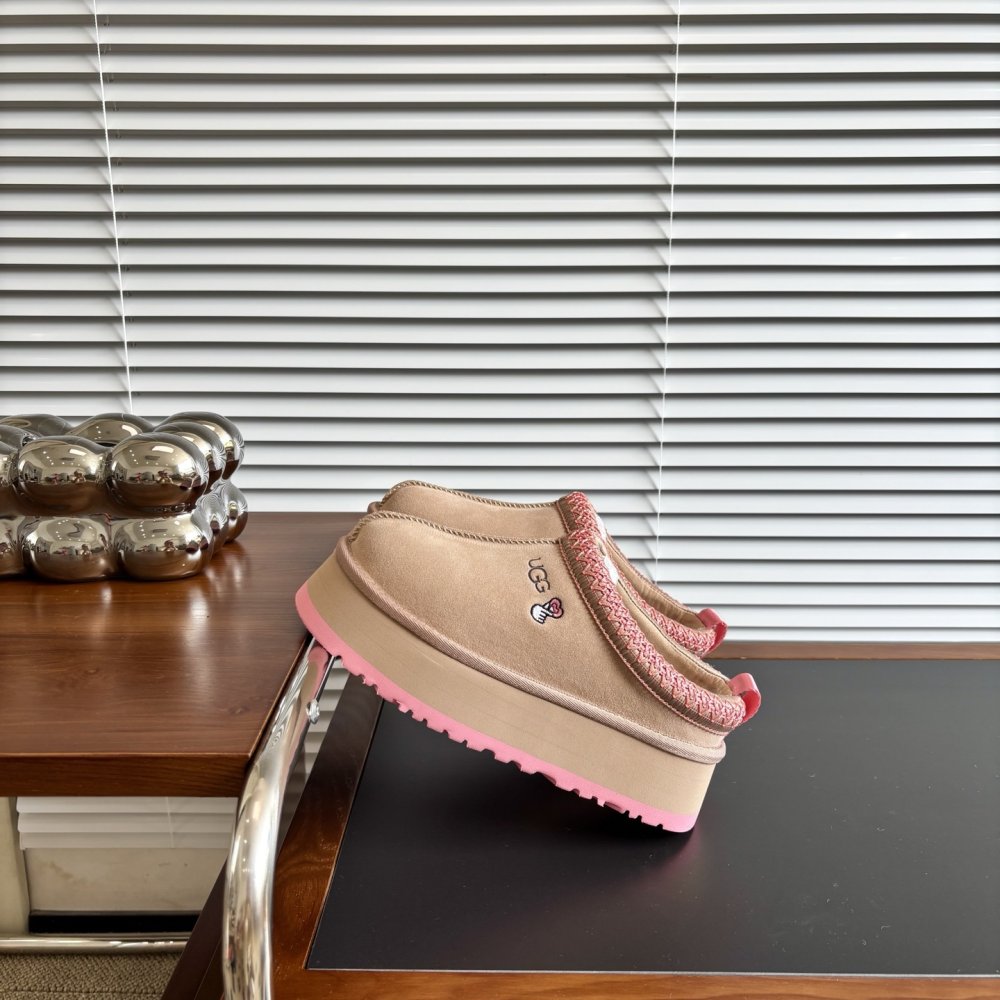 Уггі жіночі