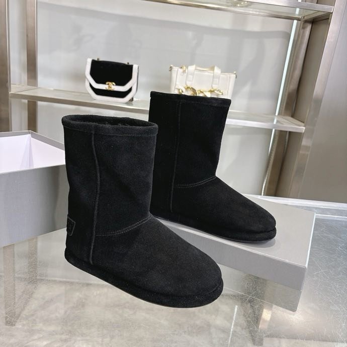 Уггі жіночі