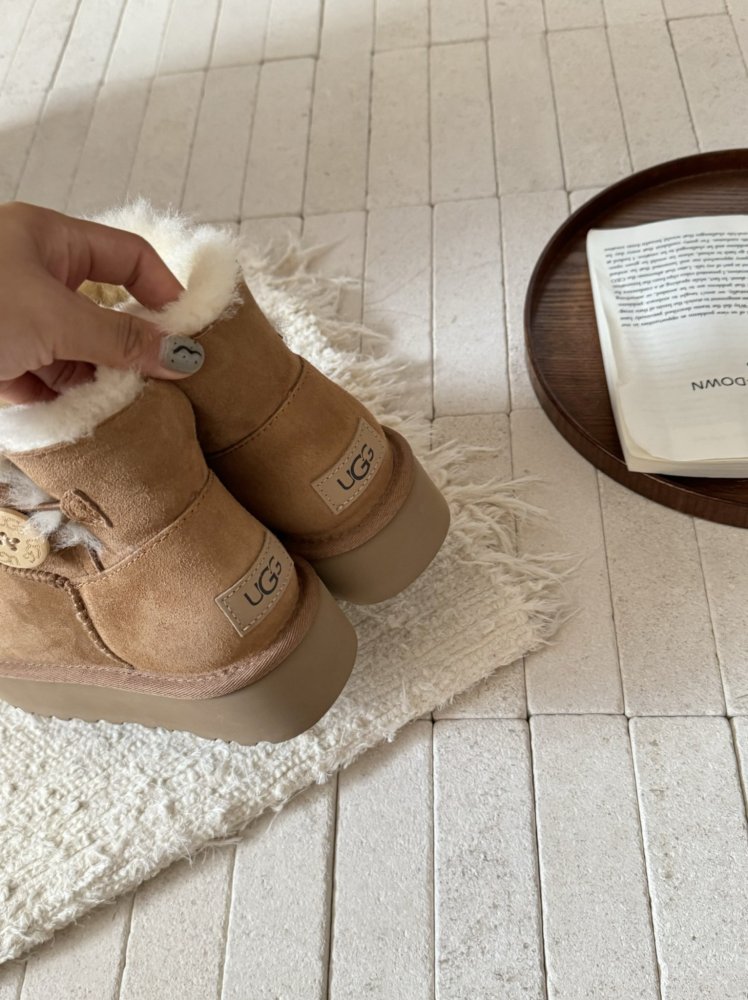 Уггі жіночі фото 3