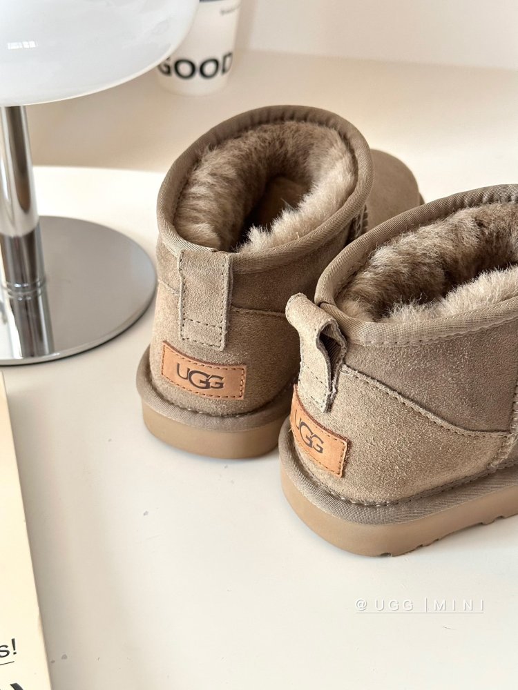 Уггі жіночі фото 3