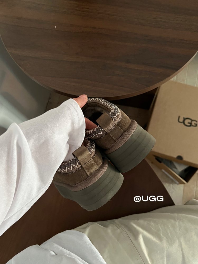 Угги женские фото 3